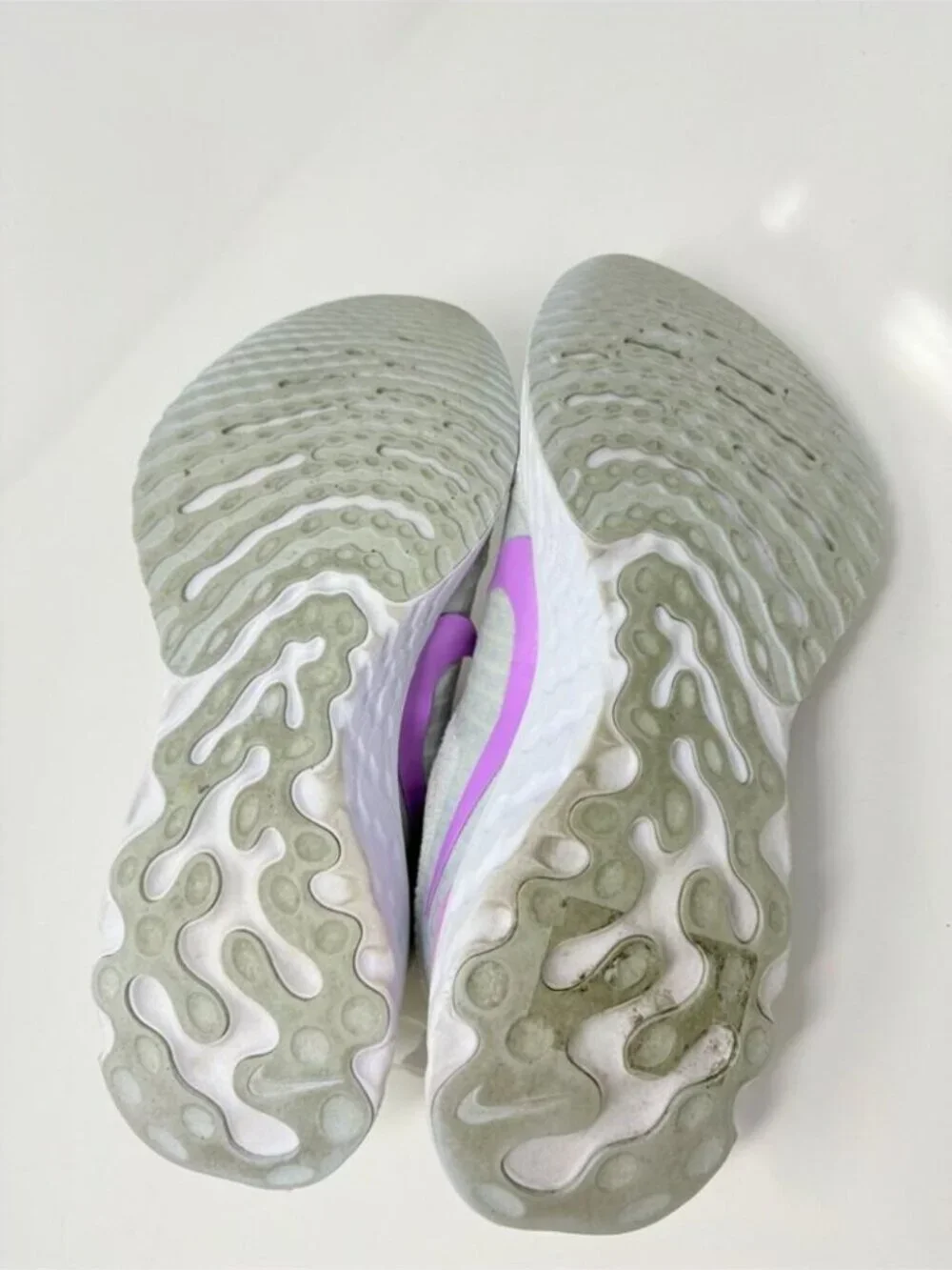 Nike React Infinity 3 Road Running Shoe Sneaker White Purple Size 9.5